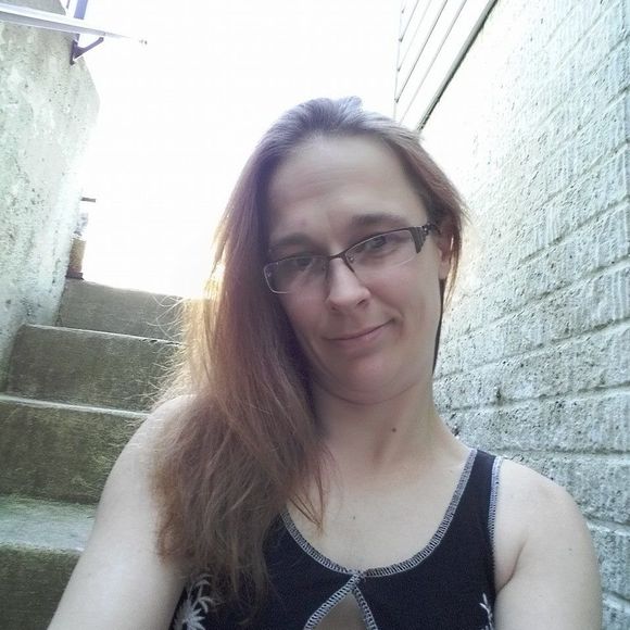 Meet your Posher, Danielle - Picture 1 of 1